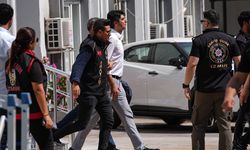 GÜNCELLEME 2 - İzmir'de 2 kişinin akıma kapılarak ölümüne ilişkin 10 zanlı adliyede