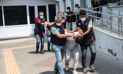 Mersin'de terör örgütü elebaşı lehine slogan atan 10 şüpheli tutuklandı