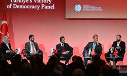 Londra'da "15 Temmuz Türkiye'nin Demokrasi Zaferi" paneli yapıldı