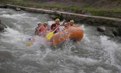 Rize'de ülkeler arası rafting yarışması yapıldı