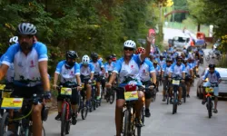 3 ülkeden 350 bisikletçi Kocaeli'de... Pedallar Filistinli çocuklar için