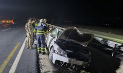 GÜNCELLEME - Mardin'de yoldaki lastiği kaldırmak isteyen sürücü otomobilin çarpması sonucu öldü