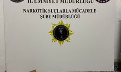 Samsun'da aracında yarım kilogram uyuşturucu bulunan zanlı gözaltına alındı