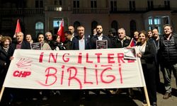 CHP İngiltere Birliği, Ahmet Özer için büyükelçilik önünde protesto gösterisi yaptı