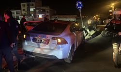 Adana'da kovalamaca sırasında devrilen motosikletteki 2 yunus polisi yaralandı