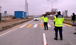 Muş'ta jandarma ekipleri "zorunlu kış lastiği" denetimi yaptı