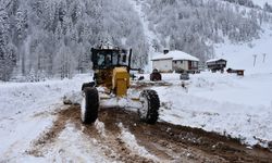 Kara yollarında kar ve buzla mücadele için hazırlıklar tamamlandı
