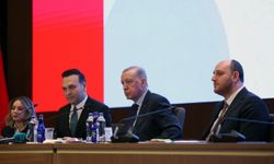 Cumhurbaşkanı Erdoğan, AK Parti Kadın ve Gençlik Kolları MKYK toplantılarına başkanlık etti