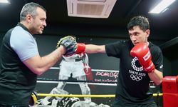 Genç boksörler büyükler kategorisinde de zirveyi hedefliyor