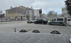 Kastamonu'da kar yağışı etkili oluyor