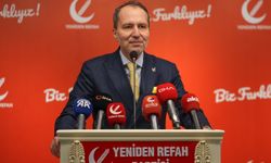 Yeniden Refah Partisi Genel Başkanı Erbakan, basın toplantısı düzenledi: