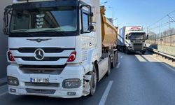 Bursa'da kamyon ile otomobilin çarpıştığı kazada Kestel İlçe Müftüsü Çelik yaralandı