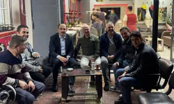 Başkan Altay esnafların çay davetine katıldı