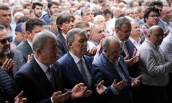 11. Cumhurbaşkanı Abdullah Gül, İzmir'de dayısının cenaze törenine katıldı