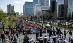 İsrail'in Gazze'ye saldırıları İstanbul'da yürüyüşle protesto edildi