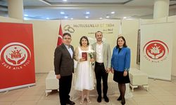 Marmaris'te "Evlenecek Gençlerin Desteklenmesi Projesi"nden yararlanan iki çiftin nikahı kıyıldı