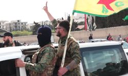 PKK/YPG'li teröristler Halep kent merkezinden çekilmeye başladı