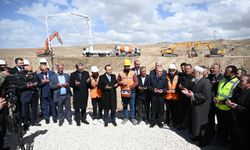 Sanayi ve Teknoloji Bakanı Kacır, "Van Sanayi Siteleri Temel Atma Töreni"nde konuştu: