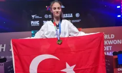 Bursalı öğrenci Sena Yılmaz Dünya Şampiyonu oldu