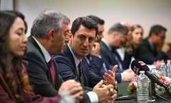 Bakan Yardımcısı Macit, Londra'da öğretmen ve okutmanlarla görüştü