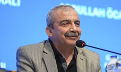 İstanbul Milletvekili Sırrı Süreyya Önder hayatını kaybetti