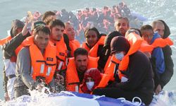 İngiltere’ye denizden gelen yasa dışı geçen göçmen rekoru