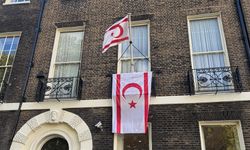 Tufan Erhurman İçin Londra’da Bayrak Çekildi, Işıklar Açıldı