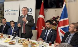 Bakan Bak, Londra'da STK temsilcileri ile kahvaltıda buluştu