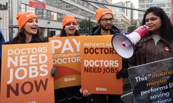 İngiltere'de pratisyen hekimler grev başlattı