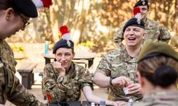 Okula ara veren öğrencilere gönüllü askerlik geliyor