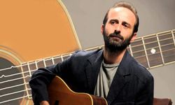 Türk rock müziğinin özgün isimlerinden Yaşar Kurt Londra'da sahne alacak