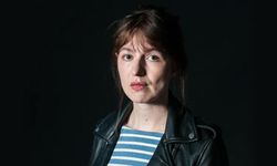 Filistin’e Destek Veren Yazar Sally Rooney’e, Ambargo