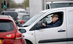 İngiltere'de 70 yaş üstü sürücülere kritik uyarı!