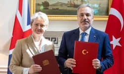 Türkiye ile İngiltere arasında "Stratejik Ortaklık Çerçeve Belgesi" imzalandı