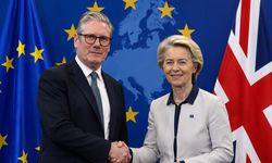 AB ve İngiltere Brexit Sonrası İlişkiler İçin Yeniden Masada