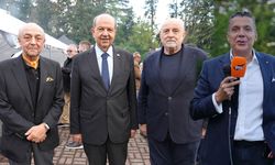 İş Adamı Nural Ezel, Londra’nın Seçkin Simalarına Malikhanesinde Davet Verdi