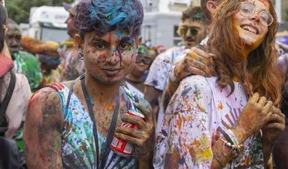 Londra'da iki yıl aradan sonra "Notting Hill Karnavalı" gerçekleşti