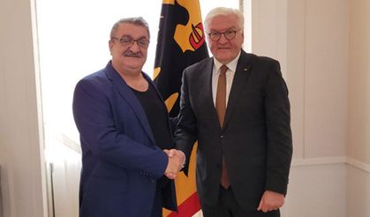 Steinmeier, evleri kundaklanan Arslan ailesi ile buluştu