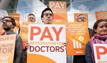 İngiltere’de doktorlar hep birlikte, yine  greve gidecek