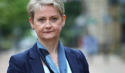 İngiliz Bakan Cooper’dan Trump’a “Diplomasi Sosyal Medyada Yapılmaz” Tepkisi