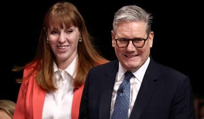 İngiltere İşçi Partisi’nde Liderlik Tartışması Alevleniyor