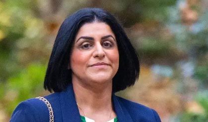 Süresiz Oturum Vizesi İçin 10 Yıl Planı Avam Kamarası’nı Karıştırdı