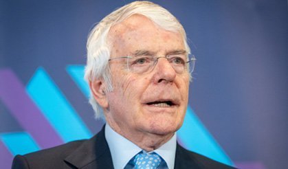 John Major’dan Bugünün İngiliz Siyasetine Sert Eleştiri