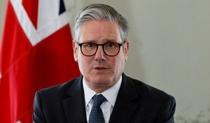 İşçi Partisi'nde tarihi kayıp, Starmer üzerinde istifa baskısı