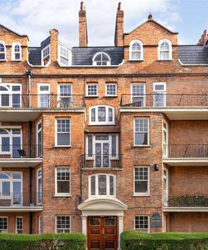 Londra’da Konut Fiyatları Düşüşte: Belirsizlik Artıyor