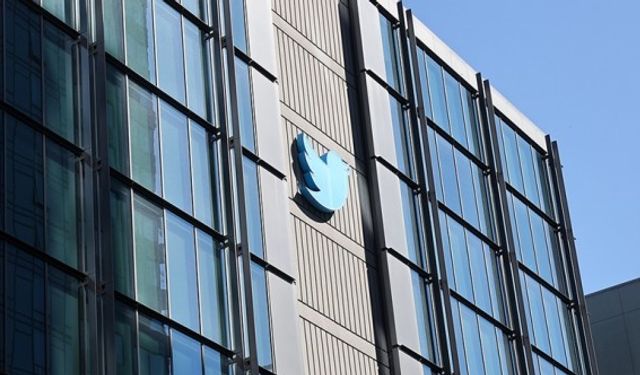 İstifa dalgası yaşanan Twitter üç gün kapalı