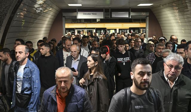 GÜNCELLEME - Üsküdar-Samandıra Metro Hattı'nda seferleri aksatan "temas" 60 saattir giderilemedi