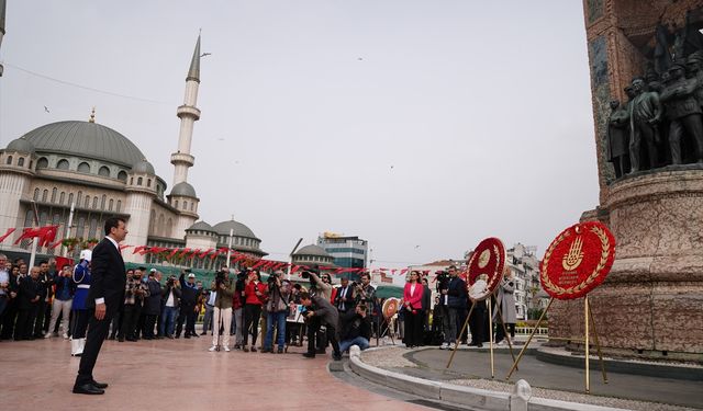 İstanbul'da 23 Nisan Ulusal Egemenlik ve Çocuk Bayramı kutlanıyor