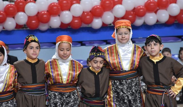 Konya ve çevre illerde 23 Nisan Ulusal Egemenlik ve Çocuk Bayramı coşkusu yaşanıyor