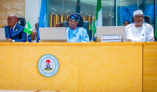 Nijerya Devlet Başkanı'ndan, Afrika'da "bölgesel terörle mücadele merkezi" çağrısı